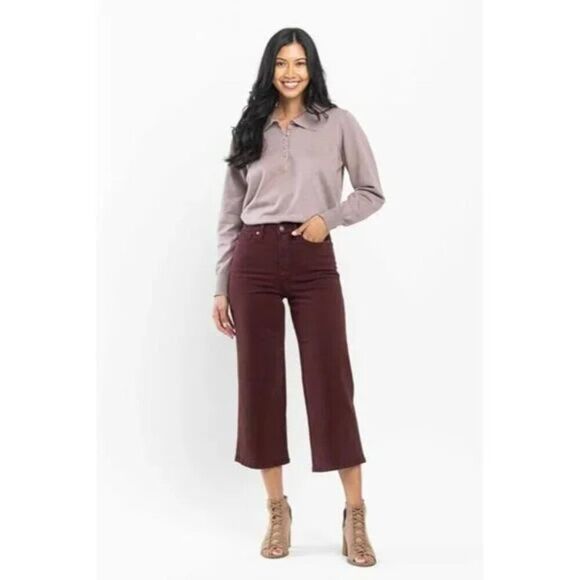 Judy Blue "Eva" Tummy Control Hi Waist Wide Leg Crop Burgundy Jeans 9/29 NWT - Picture 1 of 12